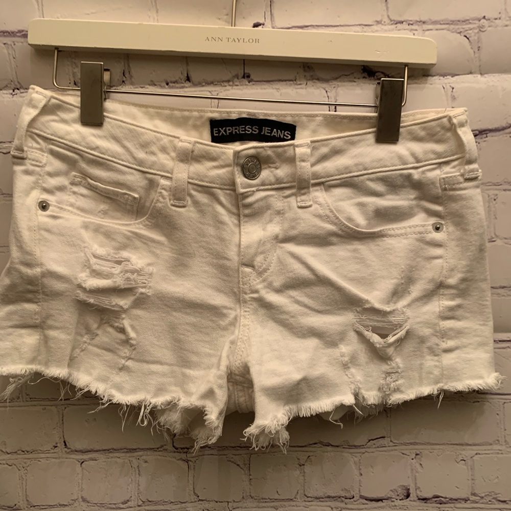 express white shorts